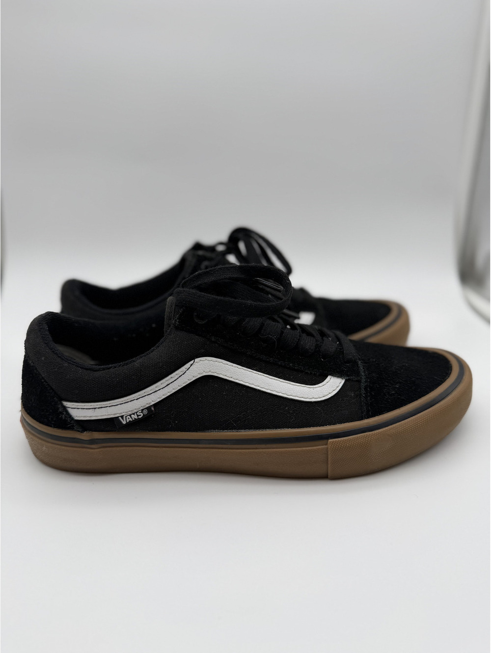 Vans Old Skool Pro Black and White Gume Suede Canvas Skate Shoes, Size 10 - Picture 2 of 8